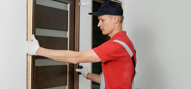 Frame and Panel Restoration Sainte-Catherine