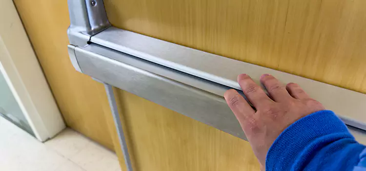 Installing a Push Bar on a Door Sainte-Catherine