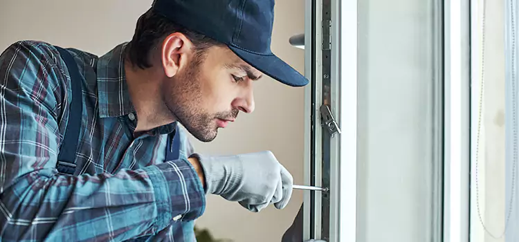 Emergency Response for Latch Issues Sainte-Catherine